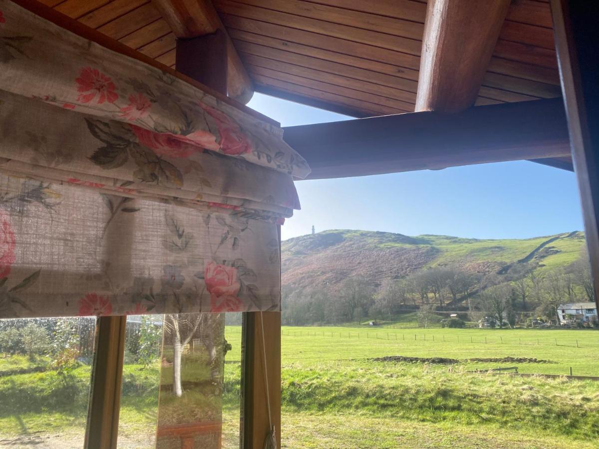 Log Home Village Ulverston Exterior photo